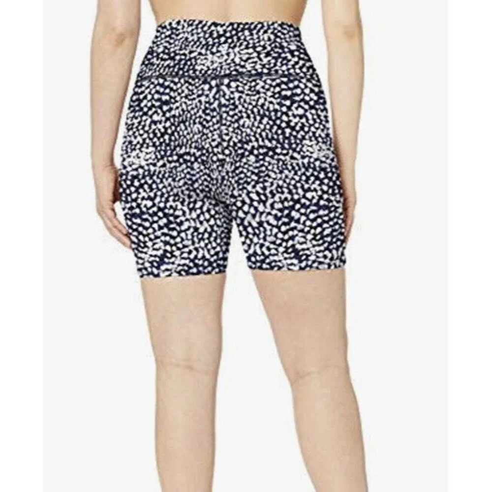 Core 10 Women High Waisted Yoga Shorts Size Large Hide Pocket